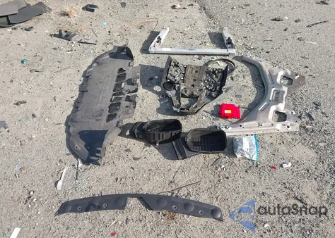 2021 Maserati Ghibli S Q4 z USA, uszkodzony, nr VIN ZAM57YTAXM1368413